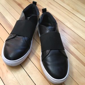 Black Steve Madden slide on street sneaker